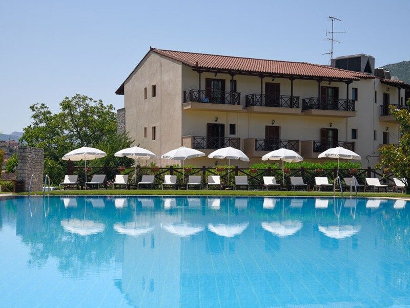 Mont Helmos Hotel