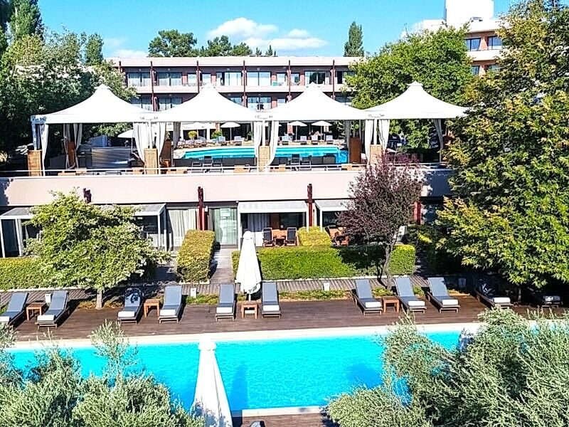 Alexander Beach Hotel & Spa