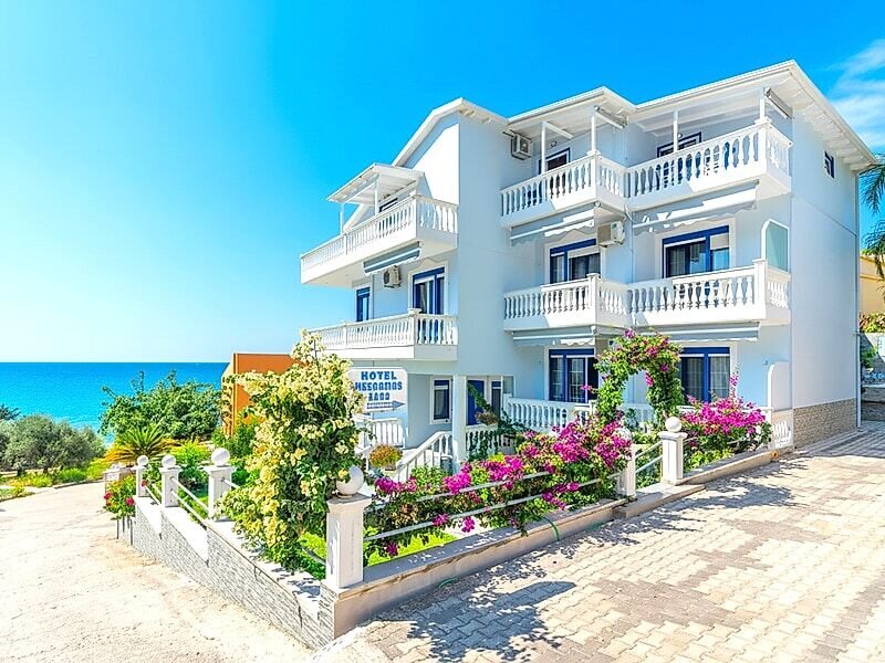 Hotel Mesogeios 2000