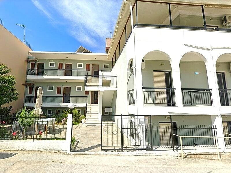 Thomas apartments