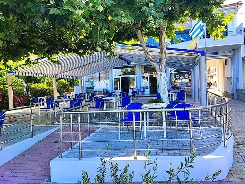 Adonis Hotel