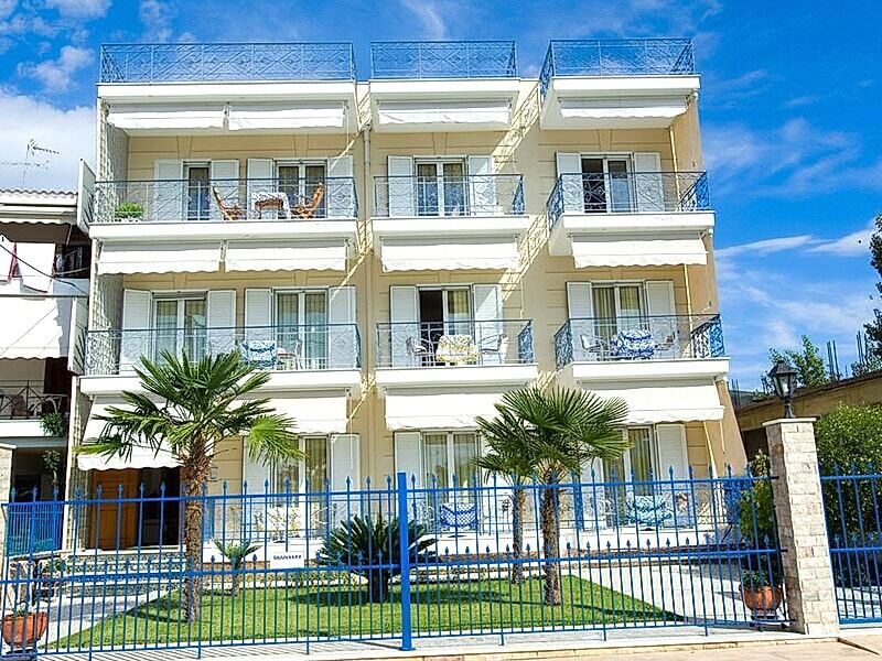 Grand Apartments