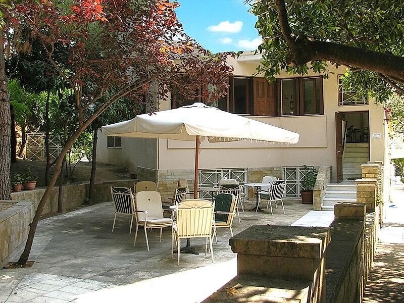 Aiolos Hotel