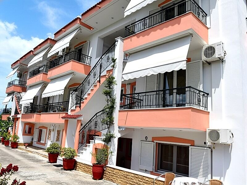 Marmaron Rooms