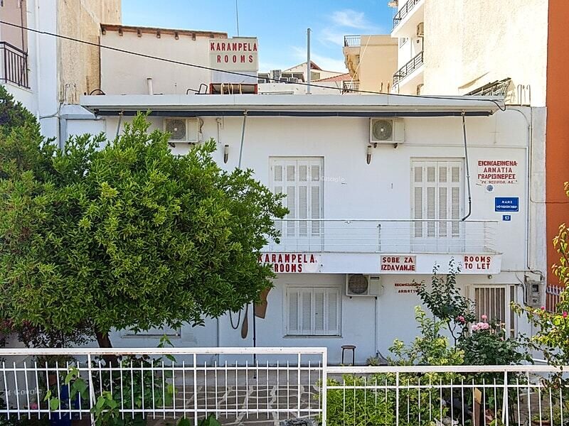 Karampela Rooms