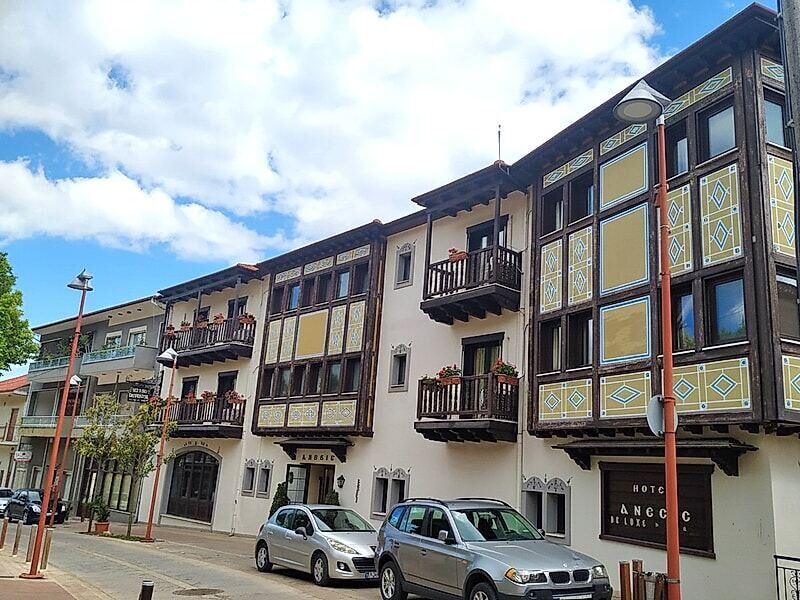 Anesis Hotel