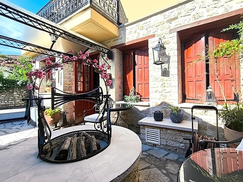 Archontariki Historic Boutique Hotel