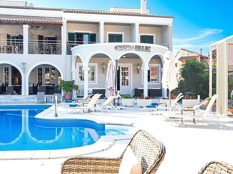 Opera Blue Hotel