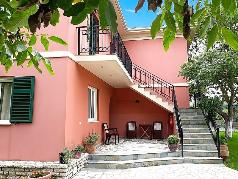Spasmeni Vrysi Rooms to Let