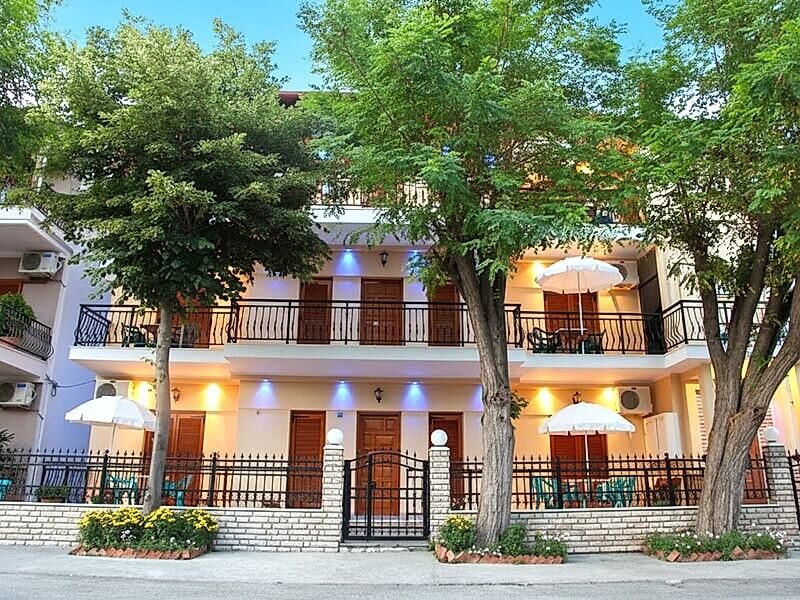 Vasiliki Apartments & Studios
