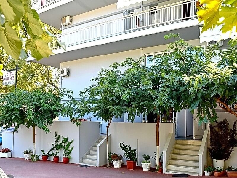 Galanis Studios & Apartments